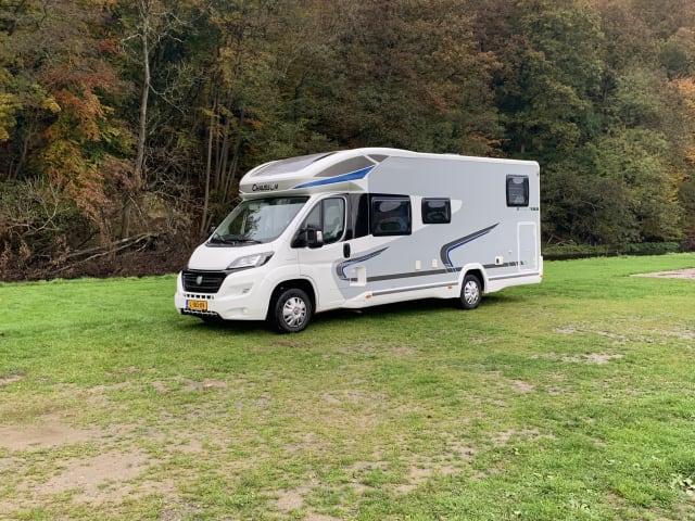 Titanium – Very nice Chausson 4 pers. motorhome