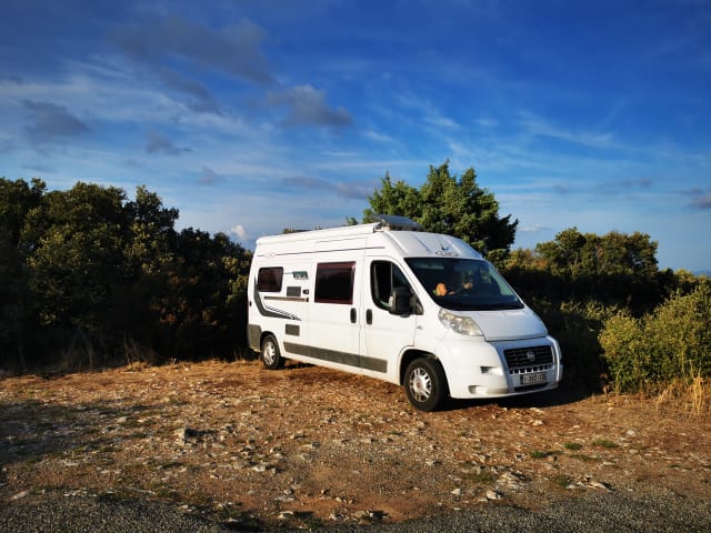 Bob de camper! – Fiat Ducato – 2 Personen – komplett ausgestattet