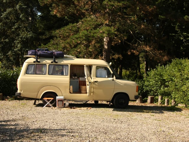 Unieke classic Ford Transit Caravanette