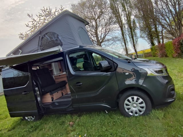 Campervan35 – Renault Trafic 145 pk New Bavaria Mini-camp automaat