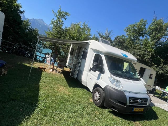 Louis – 4p McLouis semi-integrated uit 2007