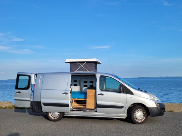 Jumpy – Citroën-Wohnmobil für 2 Personen aus dem Jahr 2010