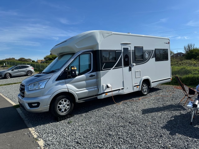 Maxi – 4 berth Benimar T482 automatic