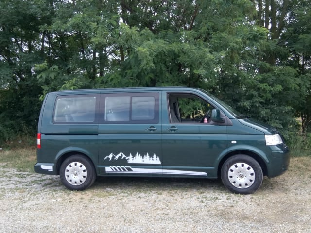 Caravelle – Partage Van Volkswagen T5 Caravelle - 9 places de voyage / 4 couchages