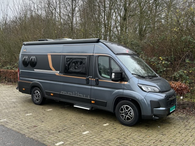 2p Malibu bus uit 2026