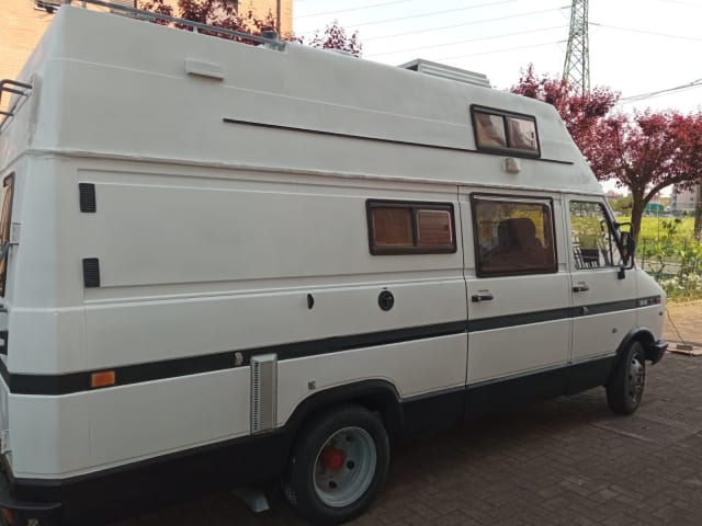 Red1991 – Camper busje