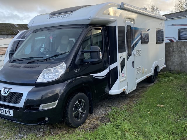 6-persoons Bailey approach autograph camper uit 2013