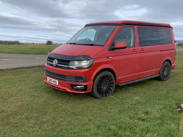 Cherry🚐 – VW T6-camper met 4 slaapplaatsen