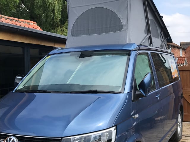 VanGlorious – Camper VW California Ocean, Midlands orientali.