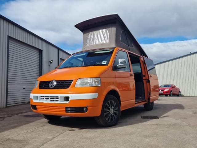 Ria – 3-persoons Volkswagen campervan uit 2007