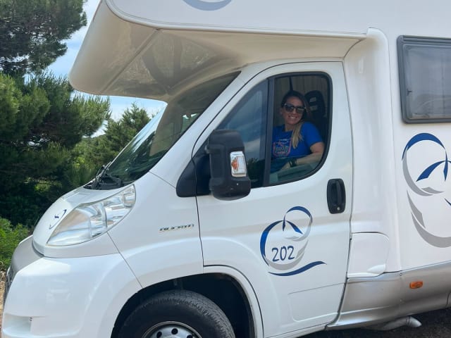 Louis – Vivez la Sardaigne en toute liberté avec le camping-car Louis