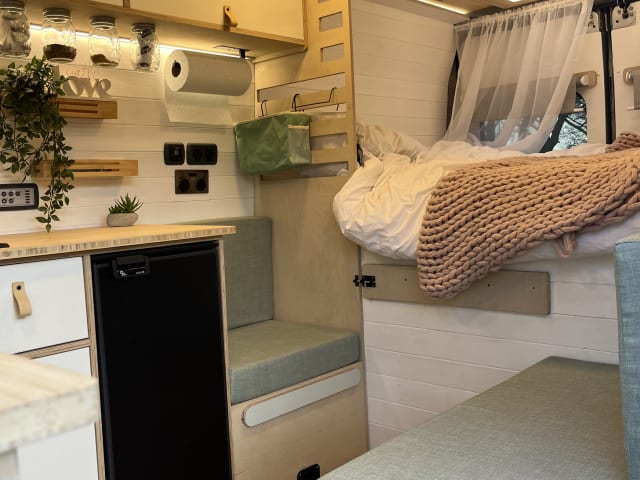 Ada – LUXURY - Spacious and beautiful Bespoke 3 berth Citroen Relay - Ada Van  