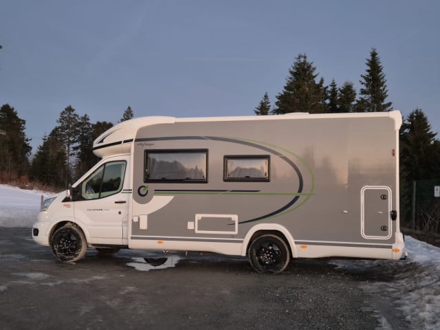 4p Chausson semi-integrated uit 2025