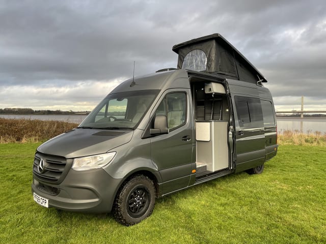 The Machine – Mercedes sprinter