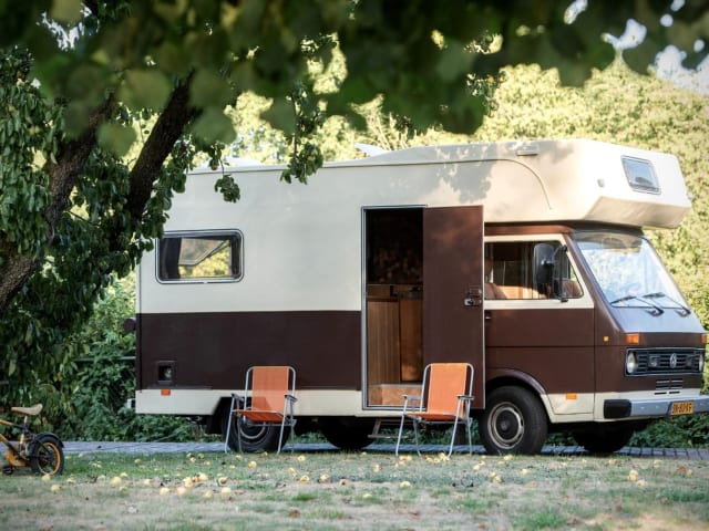 “Dolly” – Volkswagen 4p capucine de 1976