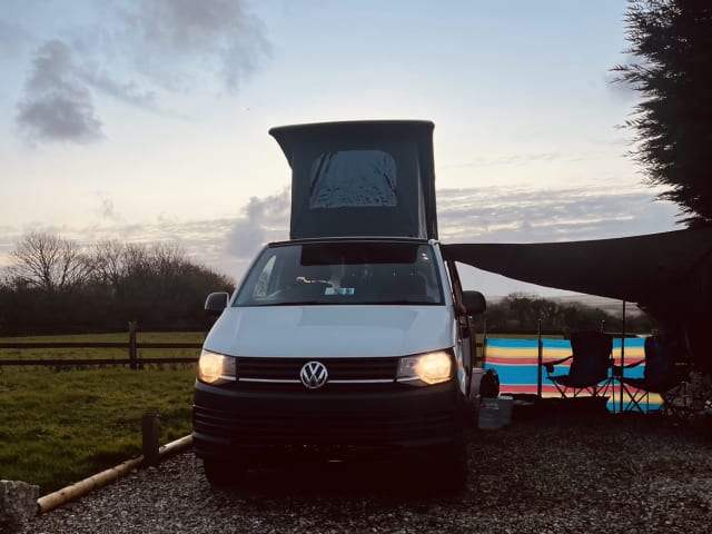 Nigel  – Midlands 2 Coast Camper, neu umgebaut für all Ihre Campingbedürfnisse!