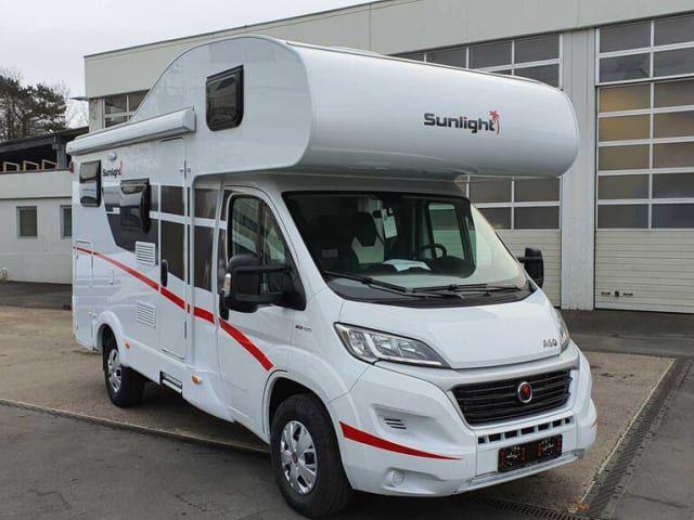 CAVALLINO –  4-persoons Sunlight A60 Alcove Camper