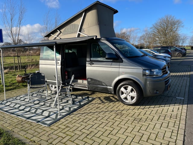 Kik – 2p Volkswagen campervan uit 2014