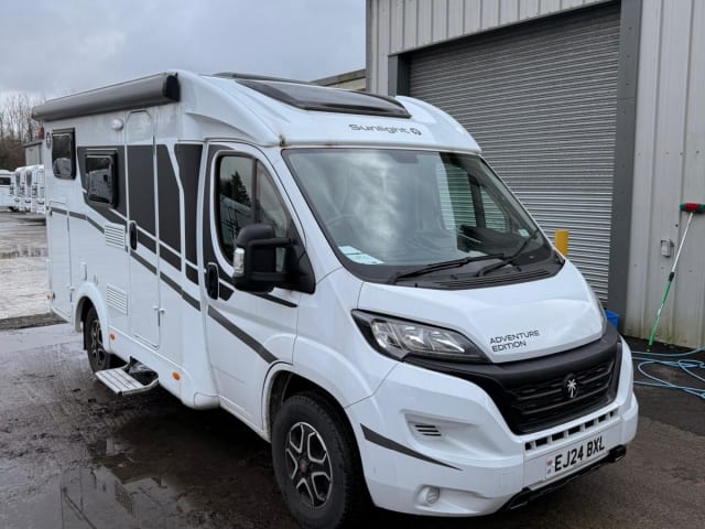 Little Sunny – Sunlight-Halbintegriertes 2-Bett-Boot ab 2024