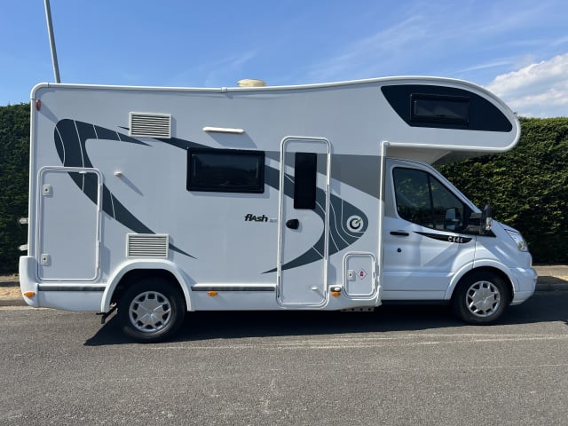 FREDSTER – 6 cuccette Chausson Alcove C646 del 2019