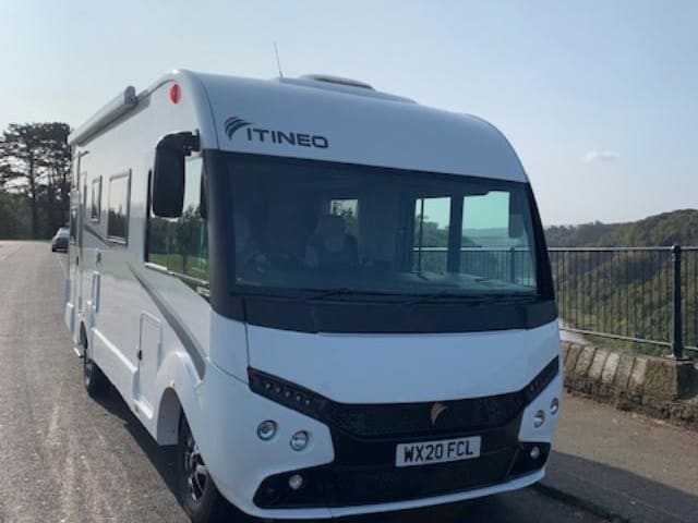 Jumbo – Family Luxury - Glamping on wheels A class 6 Birth A Class Motor-home