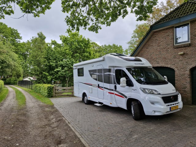 Sunny – Very complete Sunlight camper