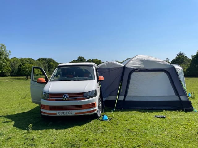 Ginger – 4 berth Volkswagen campervan from 2016