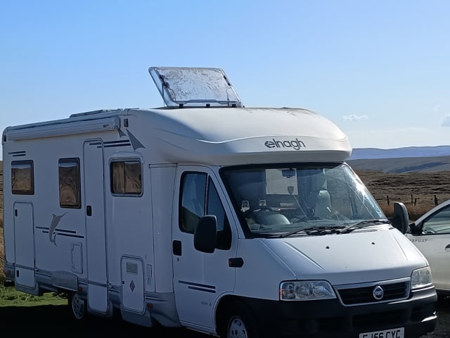 Pauline – Elnagh, semi-integrato con 4 posti letto, disponibile dal 2026.