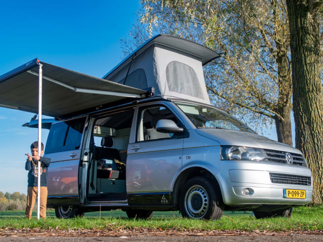 VW T5 Multivan Camper automatic from €95 p.d. - Goboony