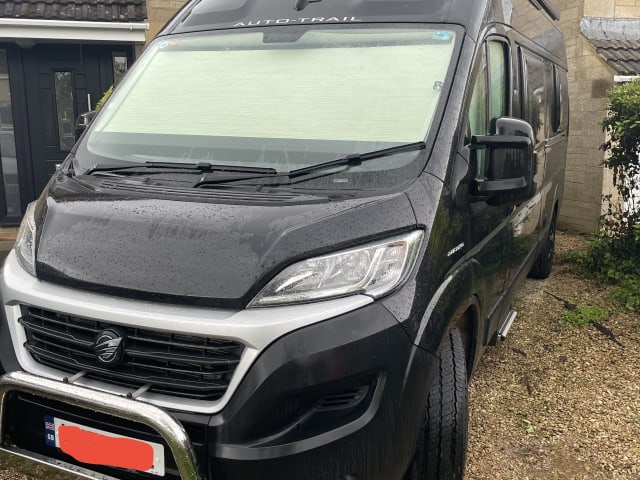 Lola – 2 berth Autotrail campervan