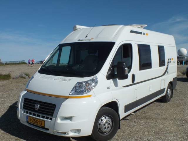 2p Sunliving Flexo SP camper bus uit 2015