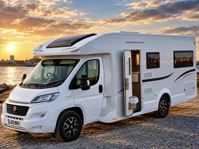 Luxury Motorhome ( Auto ). Your Winter Adventure Awaits. 