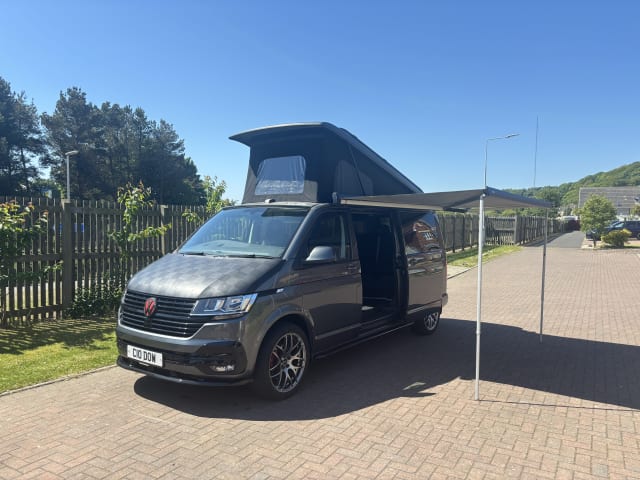 The Grey – 4 berth Volkswagen T6.1 Luxury campervan 