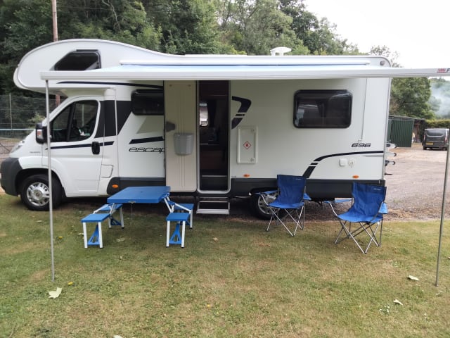 Taylor – 6 berth Swift Escape from 2013