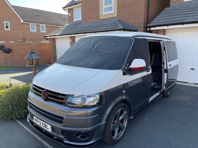 Ralph – 4 berth Volkswagen campervan from 2012