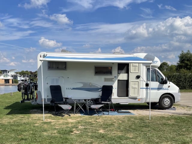 Beautiful spacious Adria Coral 660 SL