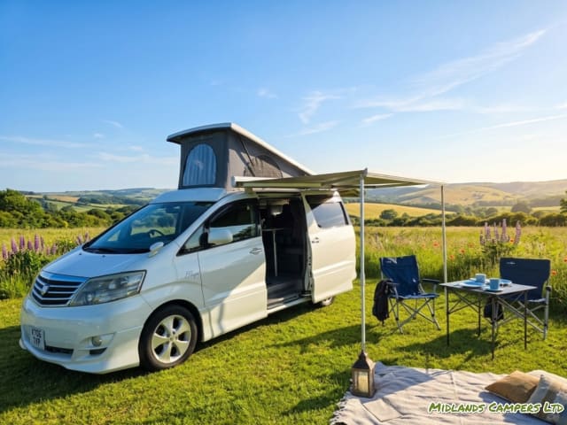 Skye – Camper Toyota automatico a 4 posti letto 