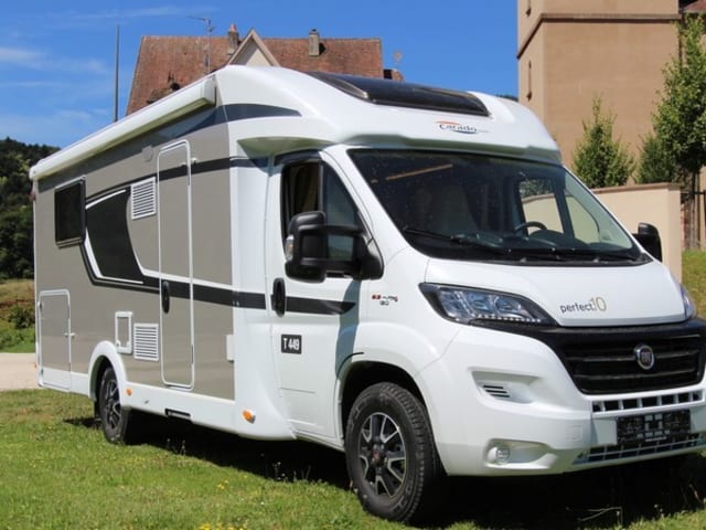 ☀️VOORJAAR/ZOMERVAKANTIE 2024?☀️ LUXE & NIEUWE CARADO (HYMER) T449 CAMPER 