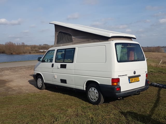 Compact extended Volkswagen with lifting roof