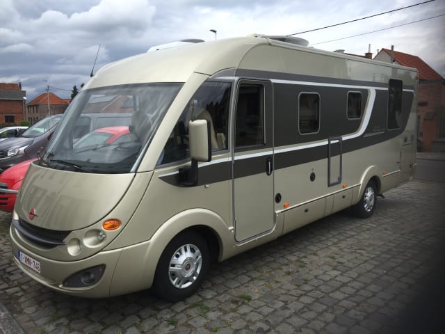 luxueuze mobilhome integraal Bûrstner