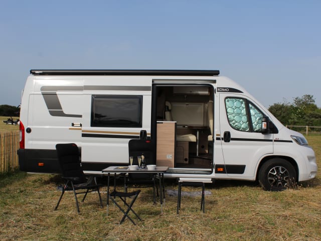 Nieuwe luxueuze Campervan met XL-bed Laika Kosmo 6.4