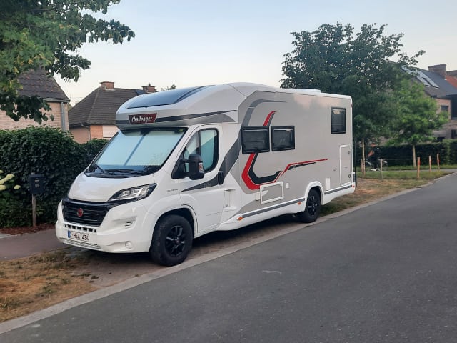 5p Challenger semi-integrated from 2021