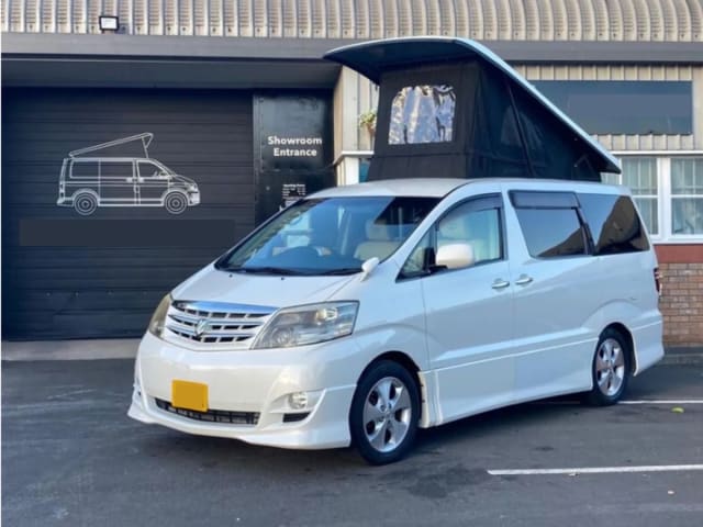 Luxe Toyota Alphard campervan