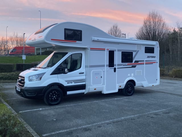 Panda – New 6 berth Roller Team 675 Auto 2024  including full insurance 