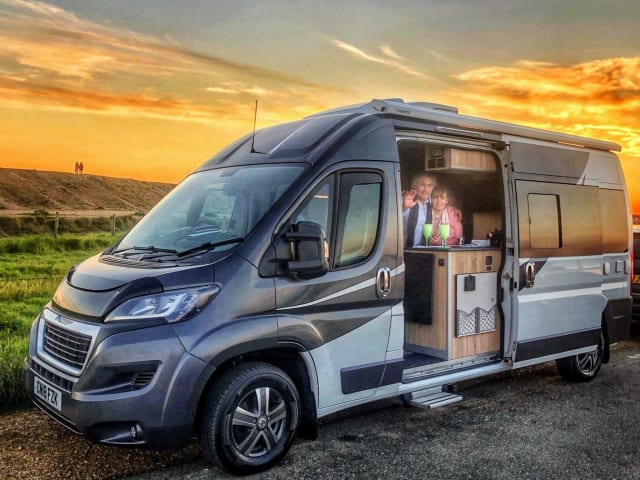 The Roving Badger – 2 Berth Peugeot  Boxer  LWB High Roof 2018 