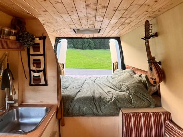 Off-grid 2 personen campervan