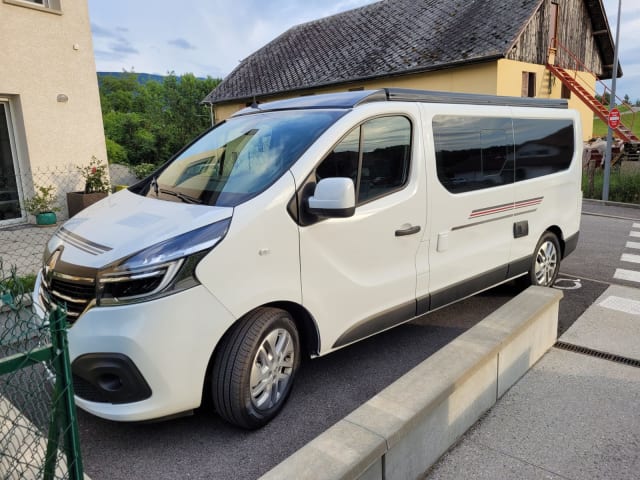 L' Atypique – A van like no other