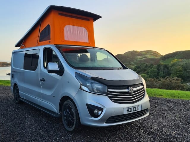 4 Berth Vauxhall Vivaro LWB Campervan