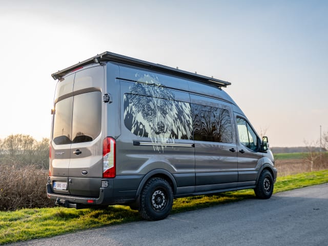 COSY off-grid bus