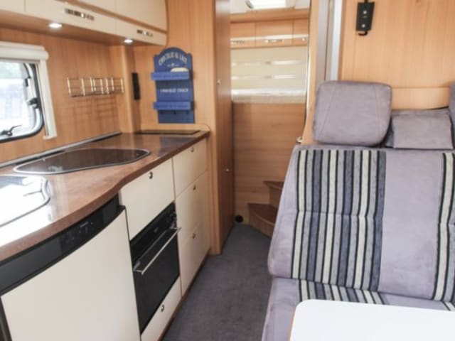 Rosie – Home from home 4 berth   TEC coach built in to 2013